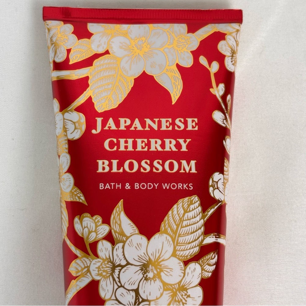 Bath & Body Works Japanese Cherry Blossom Shower Gel and Body Cream 2 Piece Set - Picture 3 of 10